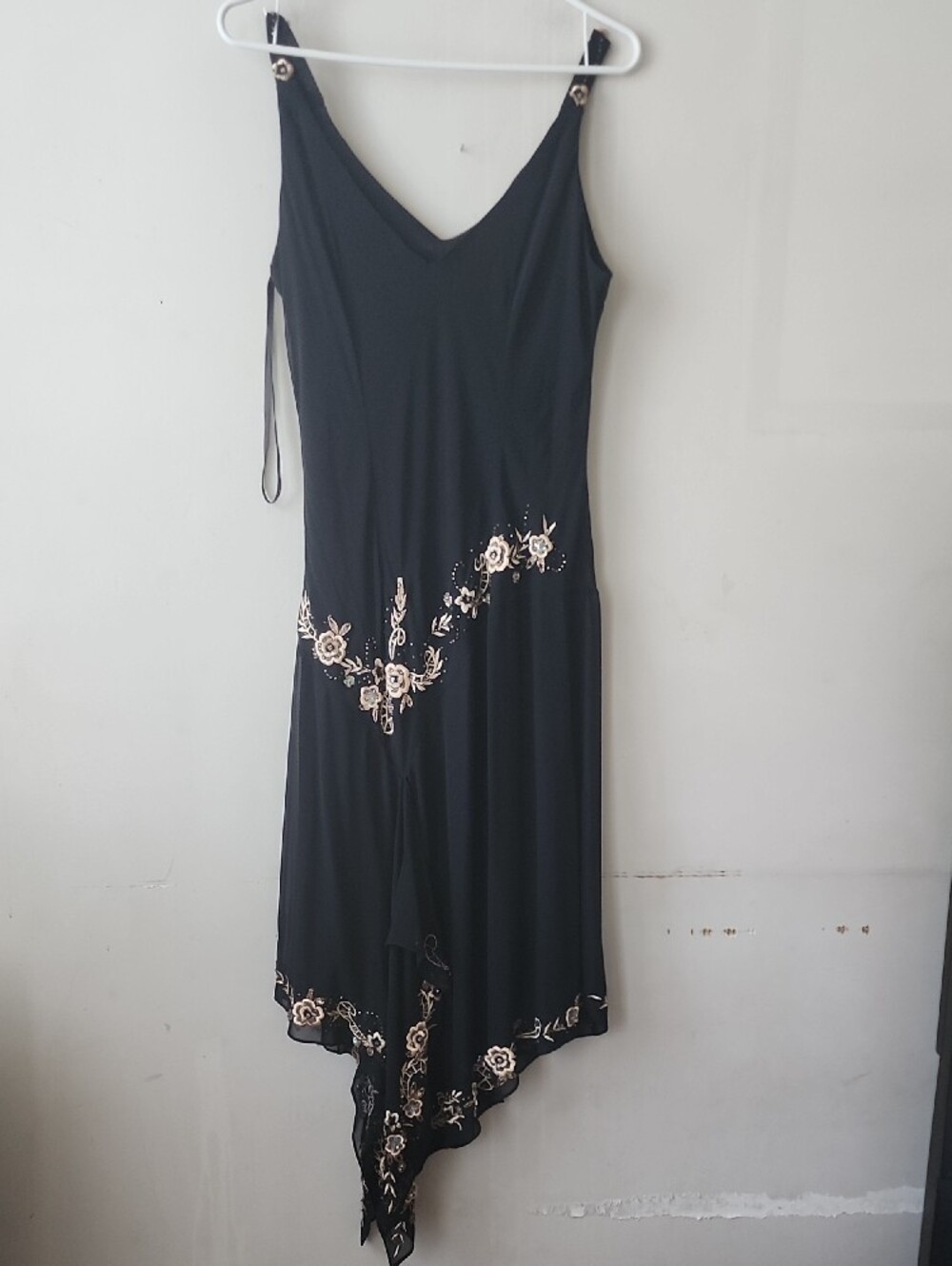 R&M Richards Black Slip Dress with Cream Floral Embroidery - Picture 5 of 8